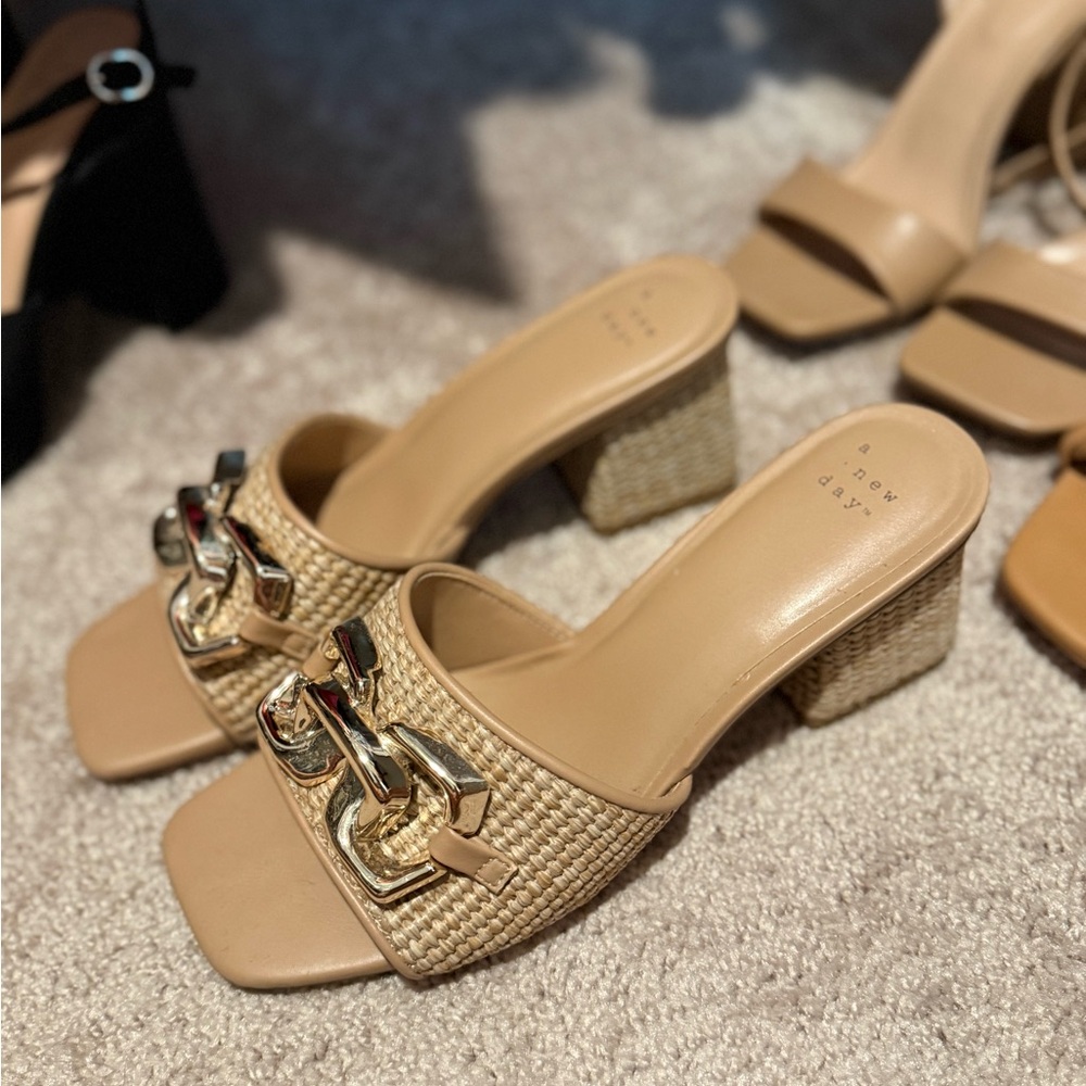 Raffia Mules with Open Back and Cushioned Insole